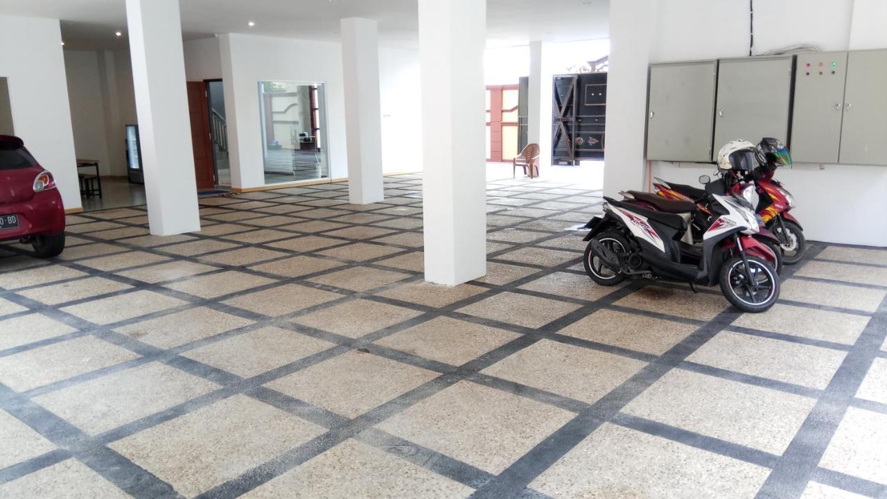 Azalia Residence Palembang Exterior foto